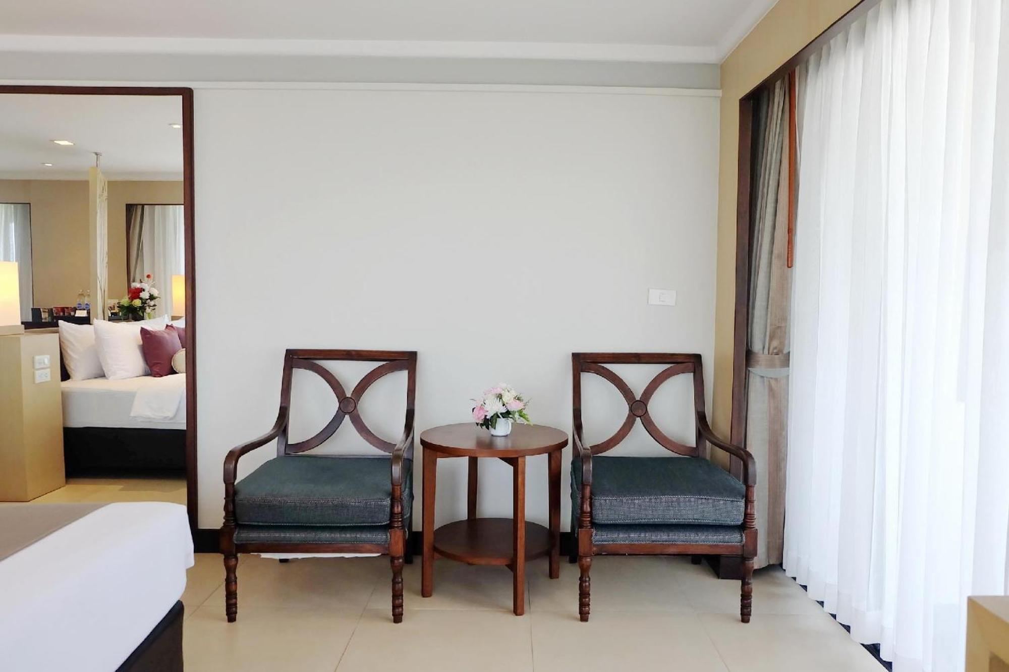 Rua Rasada Hotel - The Ideal Venue For Meetings & Events Trang Room photo